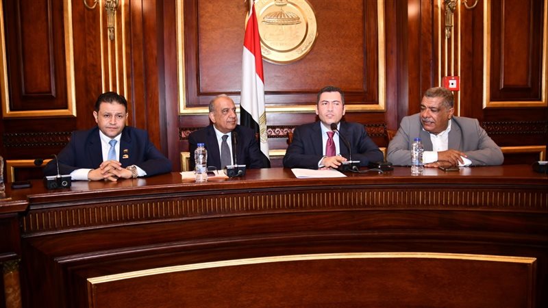 رئيس لجنة الصناعة بمجلس النواب، نثمن الدور الذي يقوم به قطاع الأعمال العام في دعم الاقتصاد الوطني 2 497