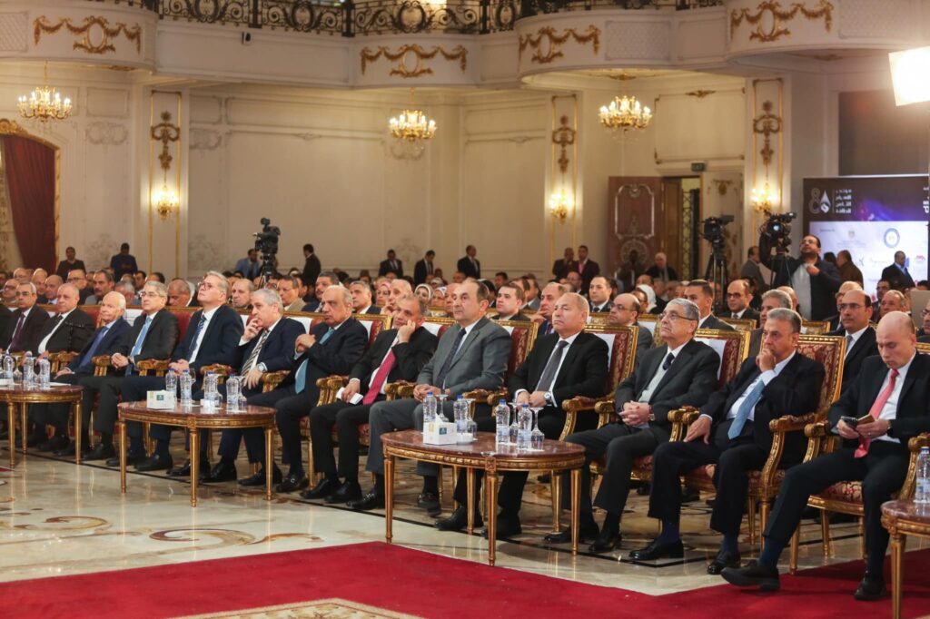 المهندس محمد شيمي يستعرض ملامح استراتيجية الوزارة في تحول الطاقة وتحقيق الاستدامة واهتمام كبير بتعزيز التنمية المستدامة والتحول الأخضر في ضوء توجيهات القيادة السياسية وأهداف رؤية "مصر 2030 6 14 1