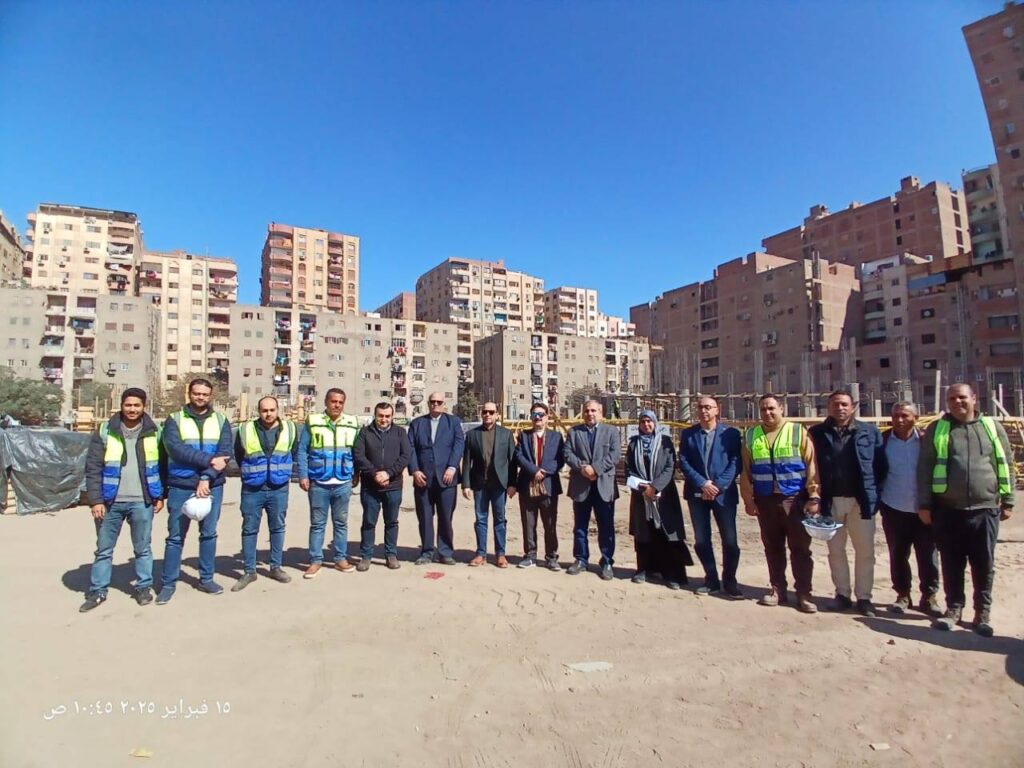 بالصور رئيس القابضه للتشيد والتعمير ورئيس شركه حسن علام في جوله ميدانيه لتفقد مشروع المدارس 5 480259607 1877786042628032 3007728228536406899 n