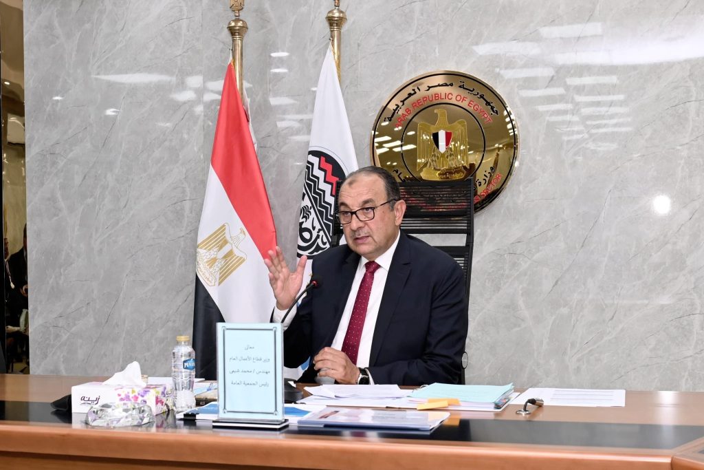 بالصور"القابضة للغزل" تستهدف أرباحًا لأول مرة منذ عقود.. وإيرادات متوقعة تتجاوز 19 مليار جنيه* 4 528831229 688239580600824 7478226202864206241 n