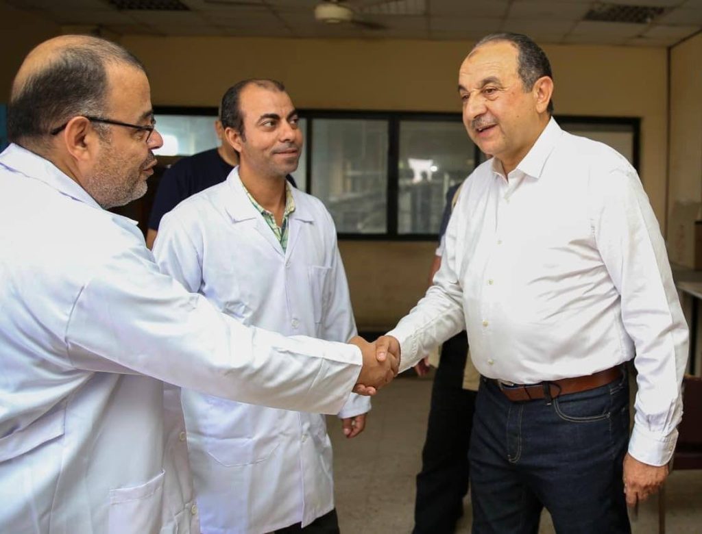 وزير قطاع الأعمال العام في زيارة ميدانية لشركة العبوات والمستلزمات الطبية بالعاشر من رمضان 4 546403077 715752401182875 6520715375785313903 n 1