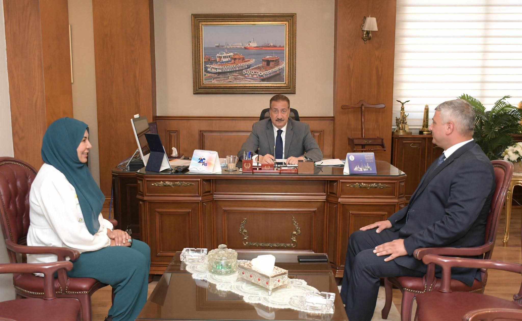 محافظ بورسعيد يستقبل العضو المنتدب لشركة مصر للأسمنت استعدادًا لبدء أعمال تطوير شارع الحميدي الأسبوع المقبل 2 728333700 1687926565802703 6110458860568189585 n